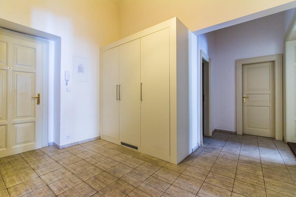 Mighty Prague Apartments Truhlarska Экстерьер фото