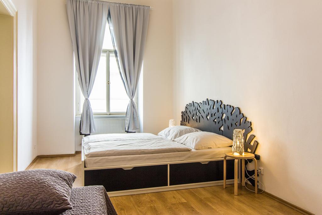 Mighty Prague Apartments Truhlarska Экстерьер фото