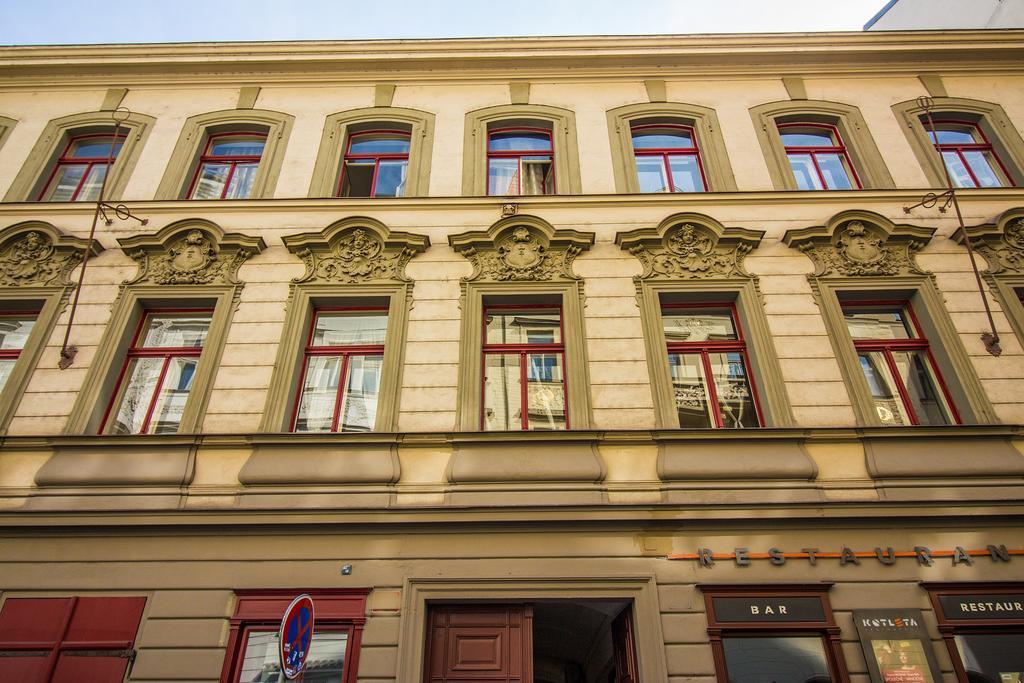 Mighty Prague Apartments Truhlarska Экстерьер фото