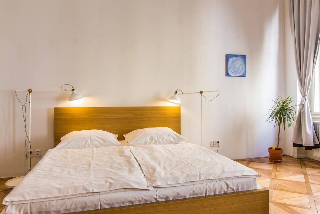 Mighty Prague Apartments Truhlarska Экстерьер фото