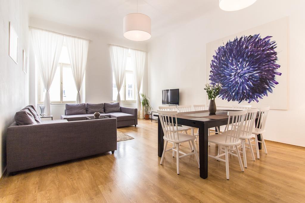 Mighty Prague Apartments Truhlarska Экстерьер фото